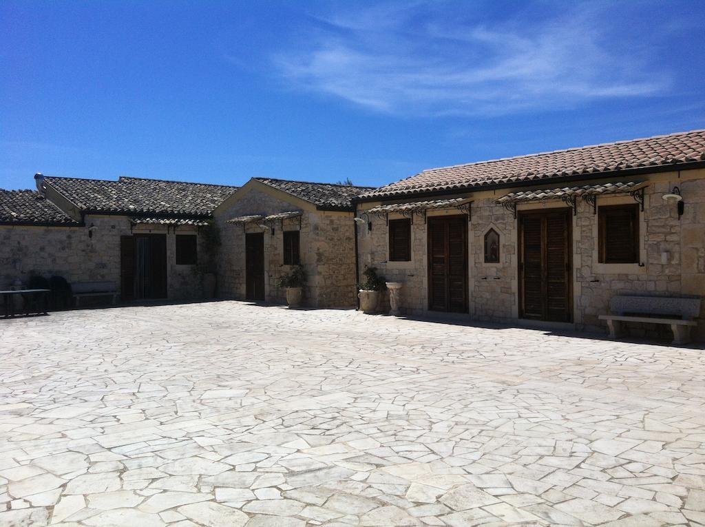 Вілла Oasi Di Cava Ispica Pietre Nere San Zagaria Екстер'єр фото