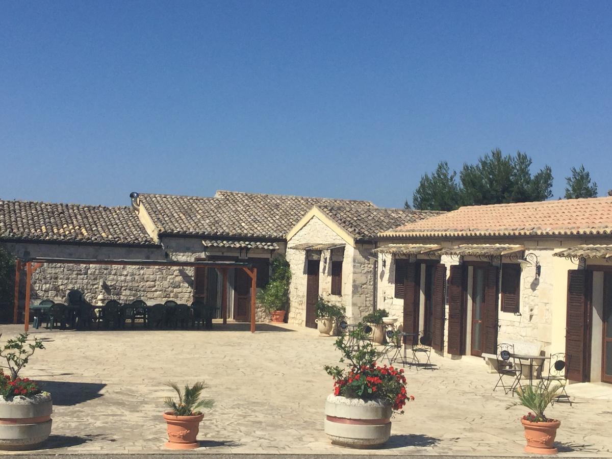 Вілла Oasi Di Cava Ispica Pietre Nere San Zagaria Екстер'єр фото